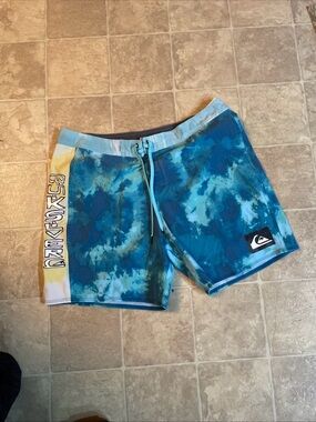 QUIKSILVER HIGHLINE PANTALONETA SURFSILK SIZE 38 The Dye Blues